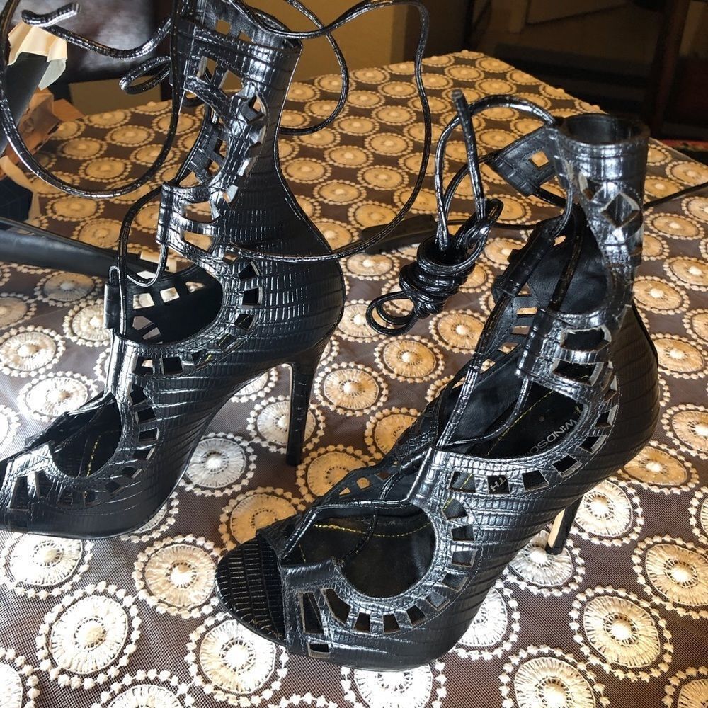 Windsor Smith Gillie Black Leather Heels